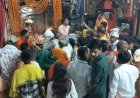 Sitapur: गुरु पूर्णिमा पर नैमिषारण्य में उमड़ा आस्था का सैलाब, वैदिक मंत्रोच्चार और गुरु पूजन से गूंजा तीर्थ क्षेत्र 