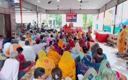 संडीला में मानव उत्थान सेवा समिति का सत्संग: महात्मा विद्युतानन्द बोले- भक्ति से ही होगा जीवन का उद्धार