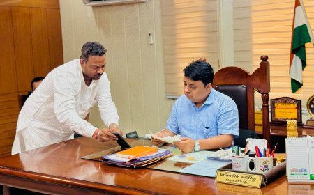 Uttarakhand News: गजरौला खेल मैदान के सुंदरीकरण को मिली मंजूरी, डीएम नितिन सिंह से मिले राजेश कुमार