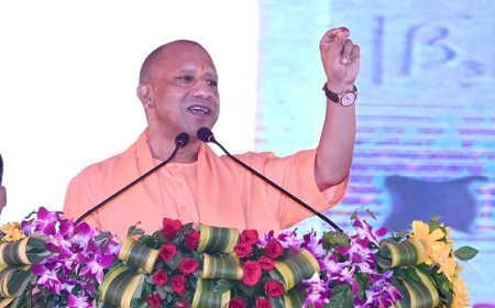 बाबरी ढांचे की जगह राममंदिर देखकर सपा व कांग्रेस को पीड़ा: सीएम योगी 