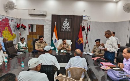Hardoi: पुलिस अधीक्षक ने पुलिस पेंशनर्स के साथ की गोष्ठी, समस्याएं सुनकर दिए त्वरित समाधान के निर्देश