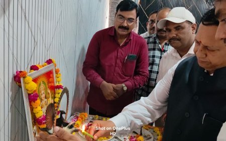 हरदोई के संडीला में मुख्यमंत्री कैशलेस चिकित्सा योजना का आगाज, छात्र-छात्राओं के खातों में भेजी गई डीबीटी की राशि
