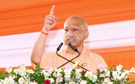 हनुमानगढ़ी की सीढ़ियों पर नमाज पढ़वाने का पाप करने वाले क्या जामा मस्जिद में हनुमान चालीसा करा पाएंगेः मुख्यमंत्री  