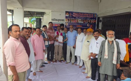 सफाई कर्मियों के समर्थन में उतरे कांग्रेसी, नेता प्रतिपक्ष और क्षेत्रीय विधायक से कराई दूरभाष पर बात