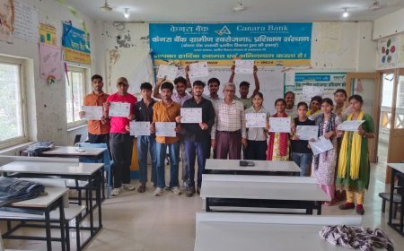 हाथरस में आरसेटी का सहायक बुक कीपर प्रशिक्षण संपन्न: युवाओं को मिले प्रमाण-पत्र, स्वरोजगार से बनेंगे आत्मनिर्भर