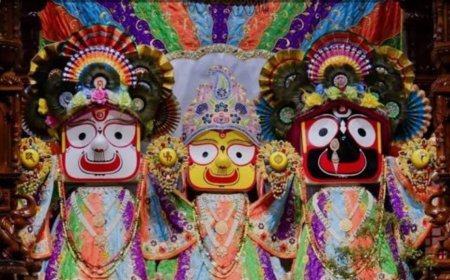 सीतापुर के महोली में सजेगा भगवान जगन्नाथ का रथ: भव्य रथयात्रा को लेकर तैयारियां तेज, चौराहों का हो रहा रंग-रोगन
