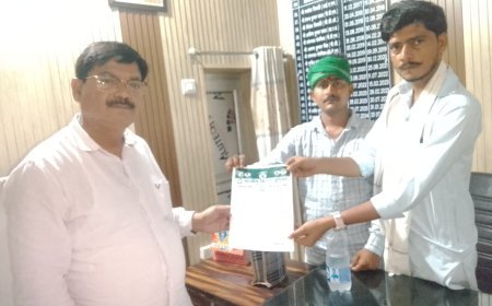 सीतापुर के मछरेहटा में किसानों की समस्याओं पर फूटा गुस्सा: बीडीओ को सौंपा ज्ञापन, 15 दिन में समाधान न होने पर धरना-प्रदर्शन की चेतावनी