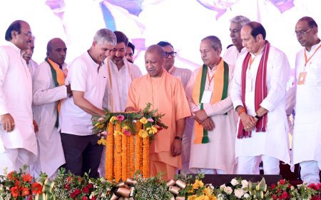 Shamli Yogi Adityanath Rally: शामली और कैराना को 581 करोड़ की सौगात, सीएम योगी बोले- पहले 12 बजे उठने वाले सरकार चलाते थे, अब भोर से होता है काम