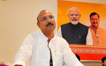Hardoi BJP Workshop: हरदोई में भाजपा बूथ अध्यक्ष सम्मेलन की तैयारियां तेज, अजीत सिंह बब्बन ने पदाधिकारियों को दिया जीत का मंत्र