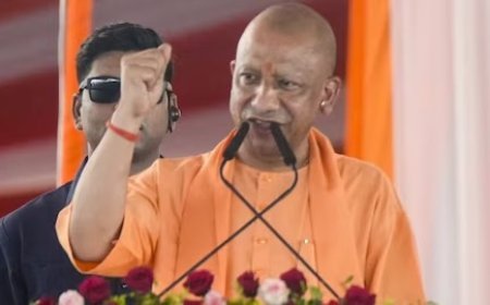 UP Politics News: संभल में गरजे मुख्यमंत्री योगी आदित्यनाथ, बोले— भारत में रहना है तो संस्कृति और परंपरा का सम्मान करना होगा