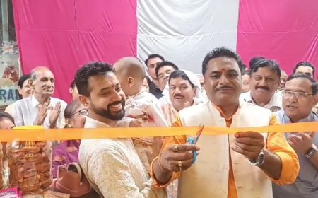 Sambhal News: संभल में भाजपा नेता राजेश सिंघल ने किया नए प्रतिष्ठान का उद्घाटन, सीएम योगी की सभा में न आने की वजह बताई