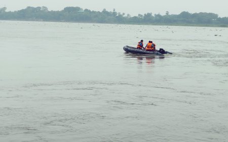Hardoi News: हरदोई में गंगा नदी में डूबे फर्रुखाबाद के युवक की तलाश तेज, बारिश के बीच PAC और पुलिस का सर्च ऑपरेशन जारी