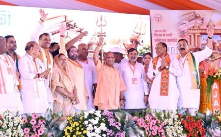 बाराबंकी में सीएम योगी का विपक्ष पर बड़ा हमला, बोले- सपा-कांग्रेस से सतर्क रहेंगे तो सुरक्षित रहेंगे