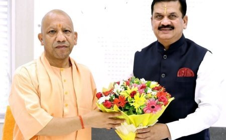 UP Politics: पूर्व आईएएस डॉ. दिनेश चंद्र की सीएम योगी से मुलाकात, सहारनपुर से भाजपा टिकट मिलने की चर्चाएं तेज