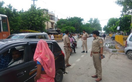 Hathras News: सासनी में पुलिस का सघन चेकिंग अभियान, संदिग्ध वाहनों की तलाशी से मचा हड़कंप