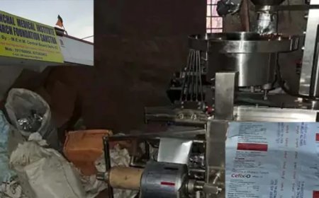 देहरादून में नकली दवा फैक्ट्री का भंडाफोड़: यूपी एफएसडीए की बड़ी कार्रवाई, 1 करोड़ की दवाएं और मशीनें जब्त
