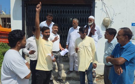 Bazpur: समिति डायरेक्टरों ने समिति कार्यालय में ठोंका ताला, निलम्बन वापसी व वेतन देने की करी माँग