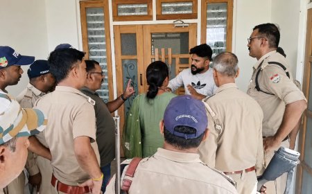 Bazpur: वन विभाग की संयुक्त टीम का ताबड़तोड़ छापा, लकड़ी तस्करों के घरों पर कार्रवाई से मचा हड़कंप
