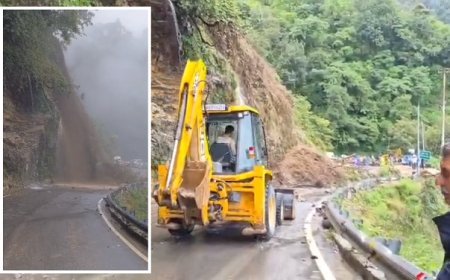 Mussoorie: बारिश का फिर कहर- दूसरी बार मलबे में समाया 'पानी वाले बैंड' का रेस्टोरेंट, मसूरी-देहरादून मार्ग पर भूस्खलन से लगा जाम