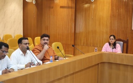 Hardoi: मुख्यमंत्री युवा उद्यमी विकास योजना की समीक्षा, सीडीओ नेहा व्याडवाल ने ऋण वितरण में तेजी लाने के दिए निर्देश