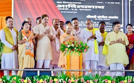 Ghazipur: रामलीला में असलहा लहराकर दंगा करने वाले को मिट्टी में ही दफन होना पड़ेगा: सीएम योगी