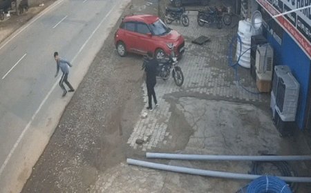 Nuh Road Accident: नूंह के छारोड़ा में बेकाबू कार ने मचाया तांडव, टाइल खरीदने आए युवक की मौत, 3 घायल