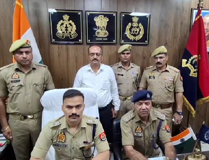 Sambhal Government land scams: 100 करोड़ की सरकारी जमीन घोटाले में बड़ी कार्रवाई: पूर्व ईओ राजकुमार गुप्ता गिरफ्तार, पुलिस ने कसा शिकंजा