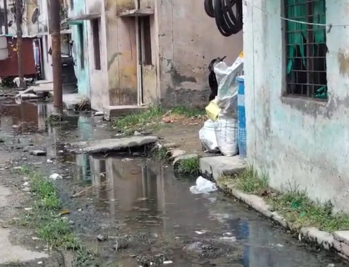 स्मार्ट सिटी सहारनपुर में सिस्टम फेल: काशीराम कॉलोनी में नालों का गंदा पानी सड़कों पर, सुध लेने को तैयार नहीं जिम्मेदार