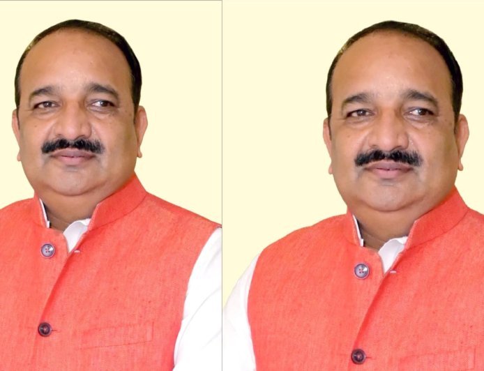 उत्तर प्रदेश वृक्षारोपण महाअभियान: उद्यान विभाग रोपेगा 1.5 करोड़ पौधे, मंत्री दिनेश प्रताप सिंह ने दिए निर्देश