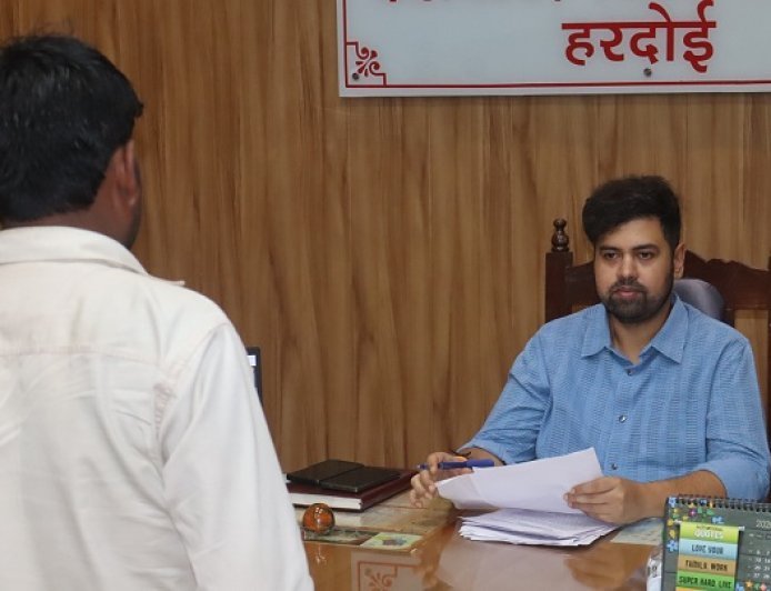 जनसुनवाई में डीएम अनुनय झा ने सुनीं 79 शिकायतें, त्वरित व गुणवत्तापूर्ण निस्तारण के दिए निर्देश
