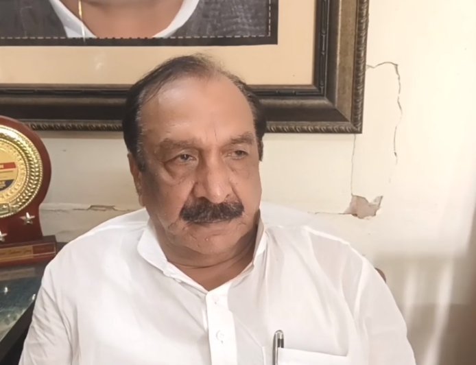 Sambhal: AIMIM पर बरसे महमूद इकबाल, बोले- मुश्किल वक्त में सम्भल नहीं आए, जनता जवाब देगी