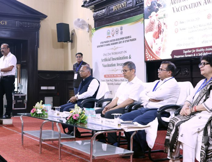 यूपी में पशुधन नस्ल सुधार और टीकाकरण पर बड़ी कार्यशाला: बेहतर काम करने वाले हापुड़, गाजियाबाद समेत कई जिले सम्मानित