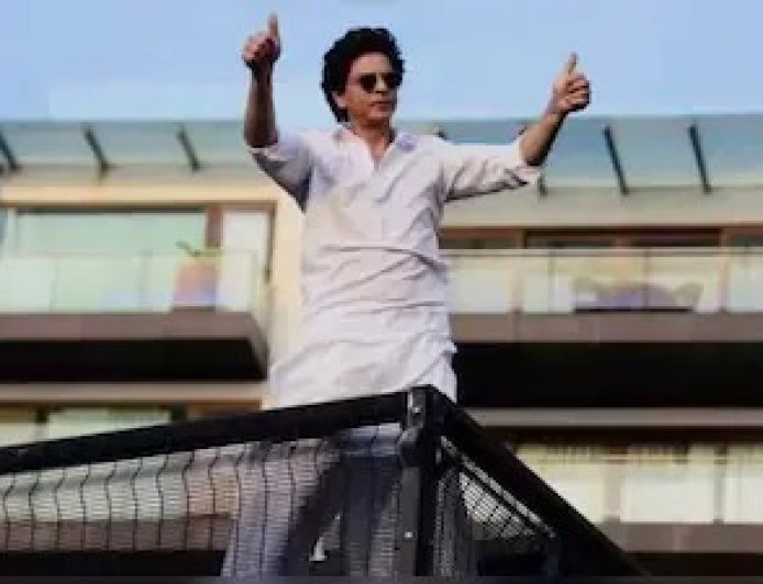 Shah Rukh Khan Mannat: 18 करोड़ से 300 करोड़ तक कैसे पहुंची शाहरुख खान के 'मन्नत' की कीमत, जानें 25 सालों का सफर