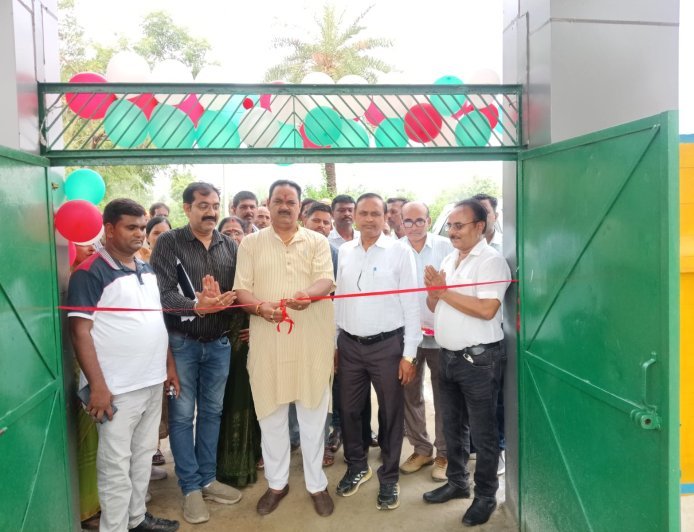 भरावन के भूलभुला प्राथमिक विद्यालय का बदला रूप, ब्लॉक प्रमुख ने कहा- अच्छी शिक्षा से संवरेगा बच्चों का भविष्य