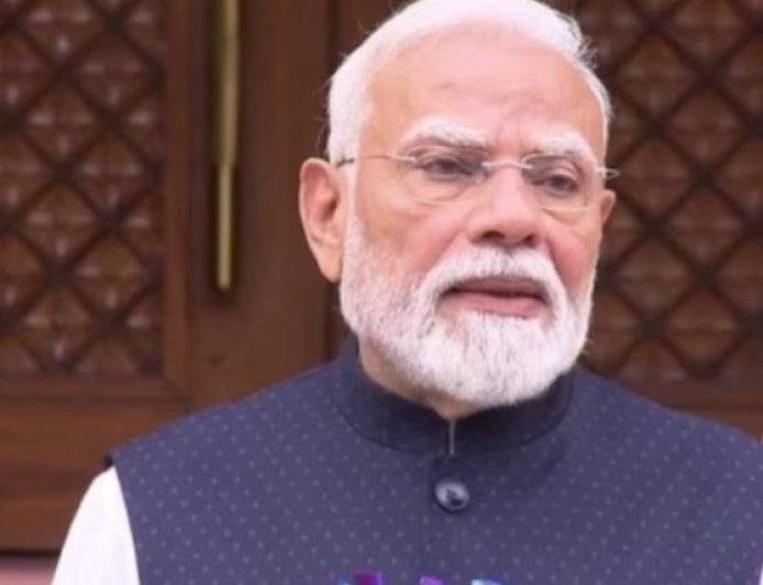 PM Modi Media Address: मॉनसून सत्र से पहले पीएम मोदी का बड़ा बयान, '56 साल के नौजवान' वाले तंज की सियासी चर्चा