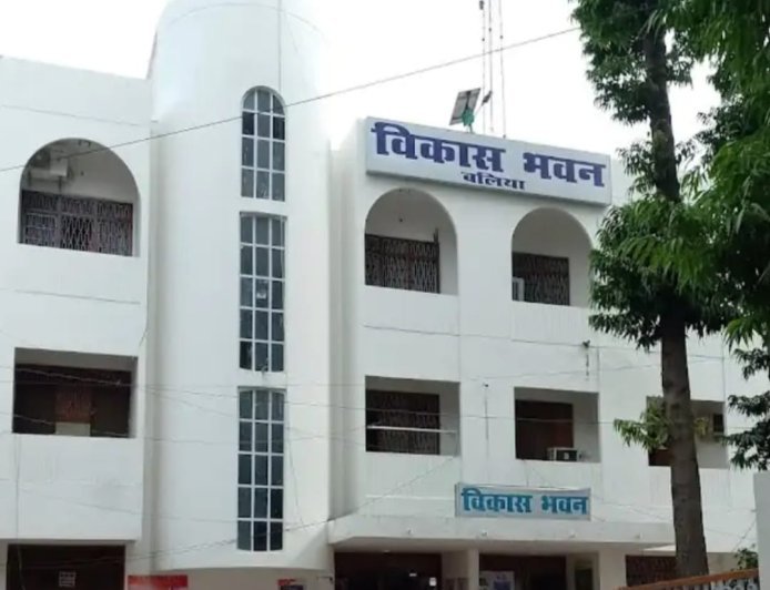 बलिया की दिव्यांग छात्राओं को मिलेगी 65 हजार रुपये तक की ई-ट्राईसाइकिल, ऑनलाइन आवेदन शुरू
