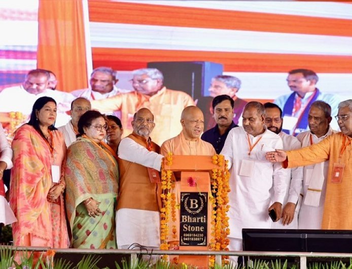 बहराइच को 352 करोड़ की सौगात, सीएम योगी बोले—विदेशी आक्रांताओं का महिमामंडन नहीं होगा