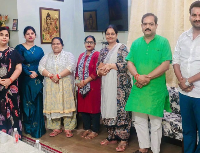 Hardoi: कुबेर लाल जन सेवा संस्थान की मासिक बैठक संपन्न, आगामी सामाजिक कार्यक्रमों की रूपरेखा पर हुई चर्चा