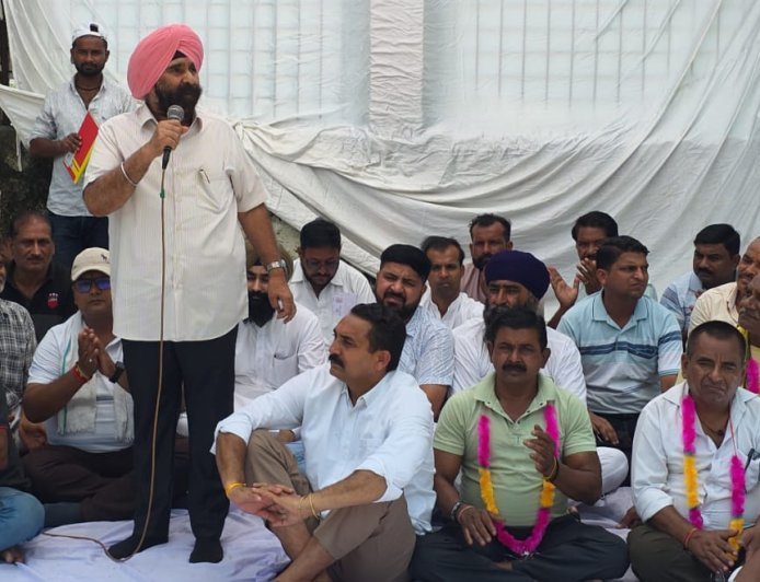 Bazpur: स्क्रैप घोटाले के आरोपियों की गिरफ्तारी को लेकर कोतवाली को घेरेंगे- डीके जोशी