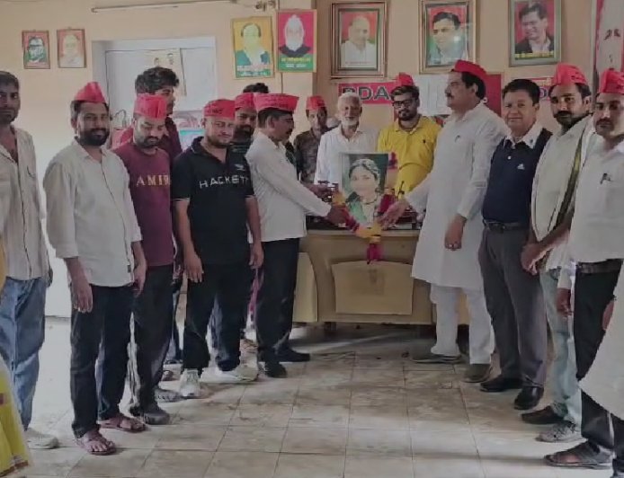 Sambhal: 2027 में PDA रचेगा इतिहास, अखिलेश यादव बनेंगे मुख्यमंत्री- फूलन देवी की पुण्यतिथि पर सपा का बड़ा संकल्प