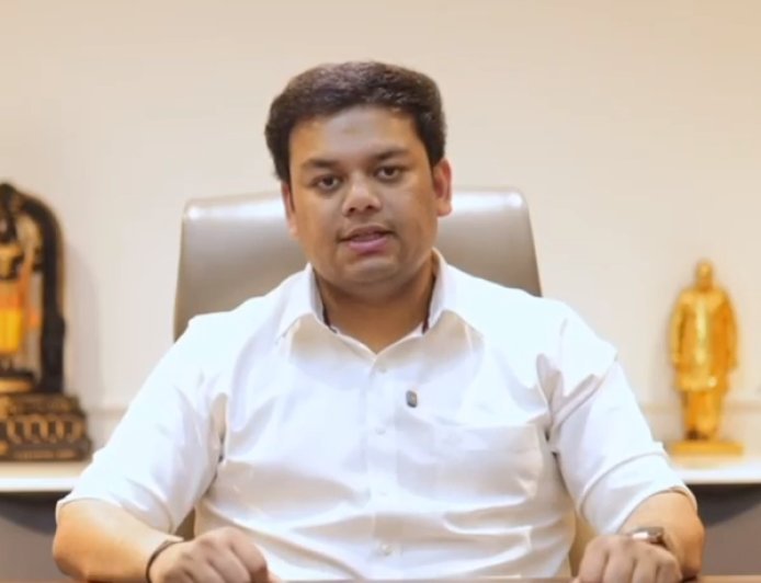 यूपी शिक्षा में बड़ा बदलाव: कोई स्कूल बंद नहीं, पेयरिंग से बढ़ेगी शिक्षा की गुणवत्ता