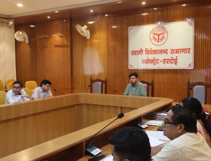 Hardoi: जिला पोषण समिति की बैठक में डीएम सख्त, कुपोषित बच्चों को एनआरसी भेजने और पोषण ट्रैकर अपडेट करने के निर्देश