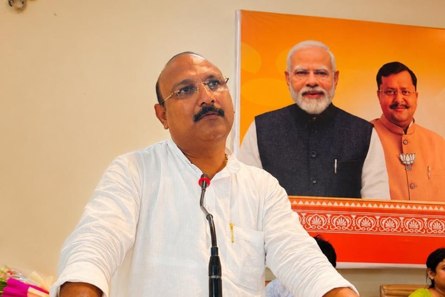 Hardoi BJP Workshop: हरदोई में भाजपा बूथ अध्यक्ष सम्मेलन की तैयारियां तेज, अजीत सिंह बब्बन ने पदाधिकारियों को दिया जीत का मंत्र