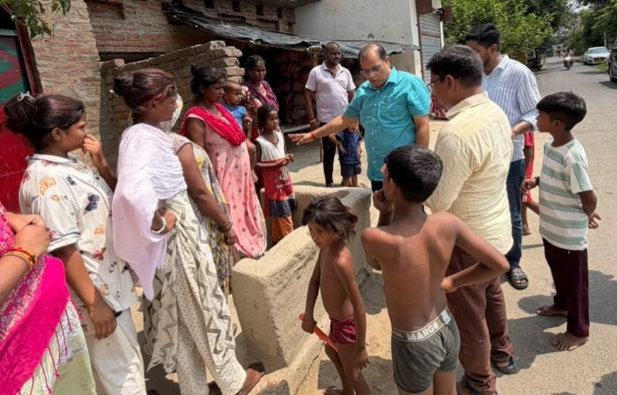 विकासखंड भरखनी में स्कूल चलो अभियान फेज-2: डोर-टू-डोर अभियान से 21 बच्चों का हुआ नामांकन