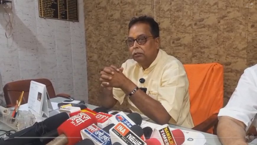 Ballia: घाटे में चल रहा बैंक हमारे कार्यकाल में मुनाफे में पहुंचा- विनोद शंकर दुबे अध्यक्ष जिला सहकारी बैंक