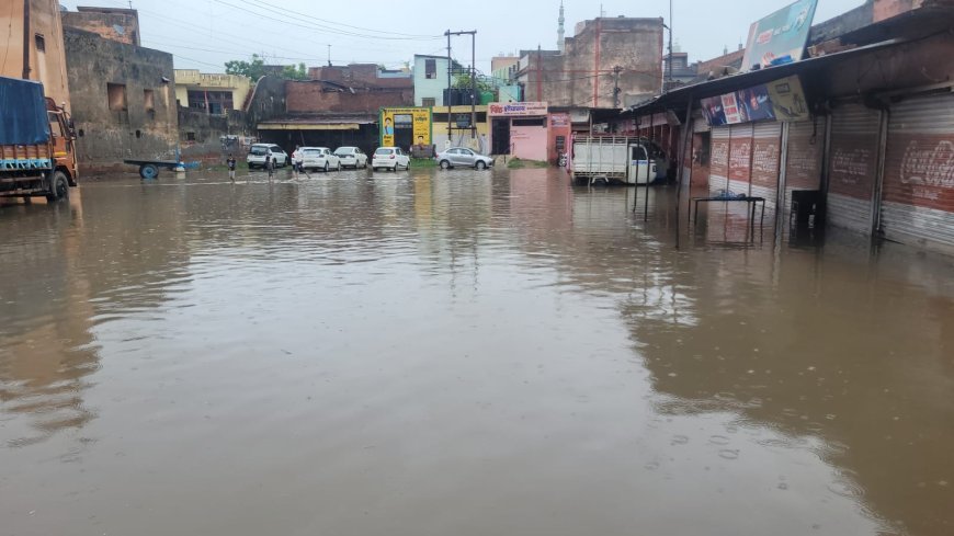 Deoband: उत्तराखंड से आया पानी बचीटी गांव में घुसा, फसलों के नुकसान की आशंका
