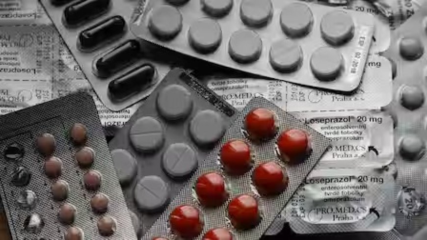 Agra Fake Medicine: आगरा में नकली दवा सिंडिकेट पर एफएसडीए का बड़ा छापा, 58 थोक लाइसेंस रद्द, करोड़ों की दवाएं जब्त