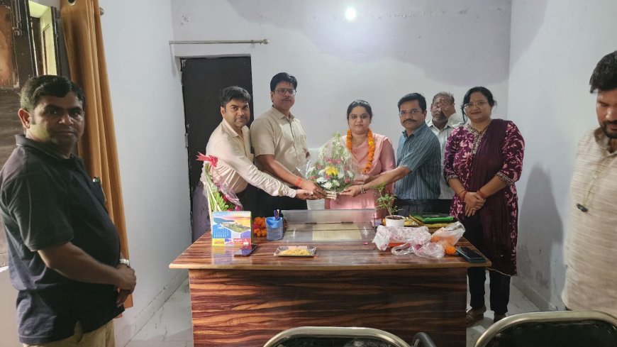 सीतापुर के मछरेहटा में नई खंड शिक्षा अधिकारी सिमी निगार का स्वागत: शिक्षकों से किया संवाद, दिक्कतों को जल्द दूर करने का भरोसा