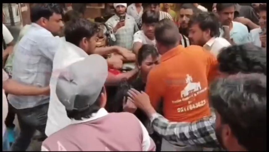 मुजफ्फरनगर में बड़ा मोड़: मारपीट मामले में पीड़िता की शिकायत पर हिंदू संगठन के पदाधिकारियों समेत 5 पर FIR दर्ज