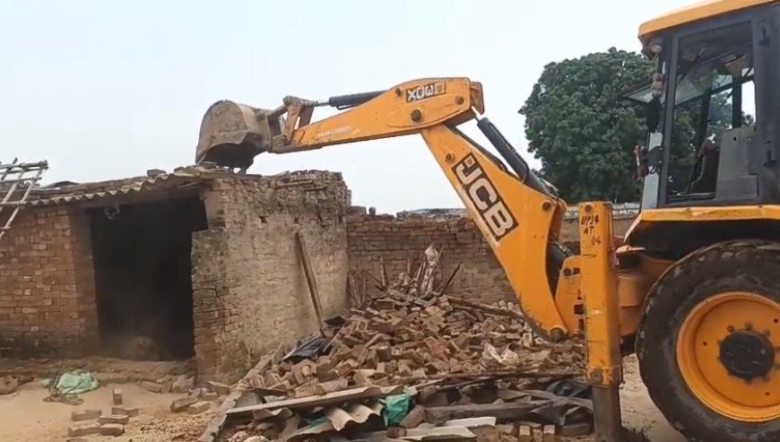 हाईकोर्ट के आदेश पर चला प्रशासन का बुलडोजर, चार साल पुराने कब्जे पर कार्रवाई; जमीन खाली कराकर दिलाया कब्जा